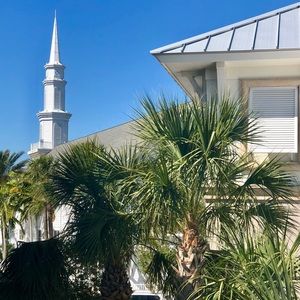 Meet your Posher, Devan